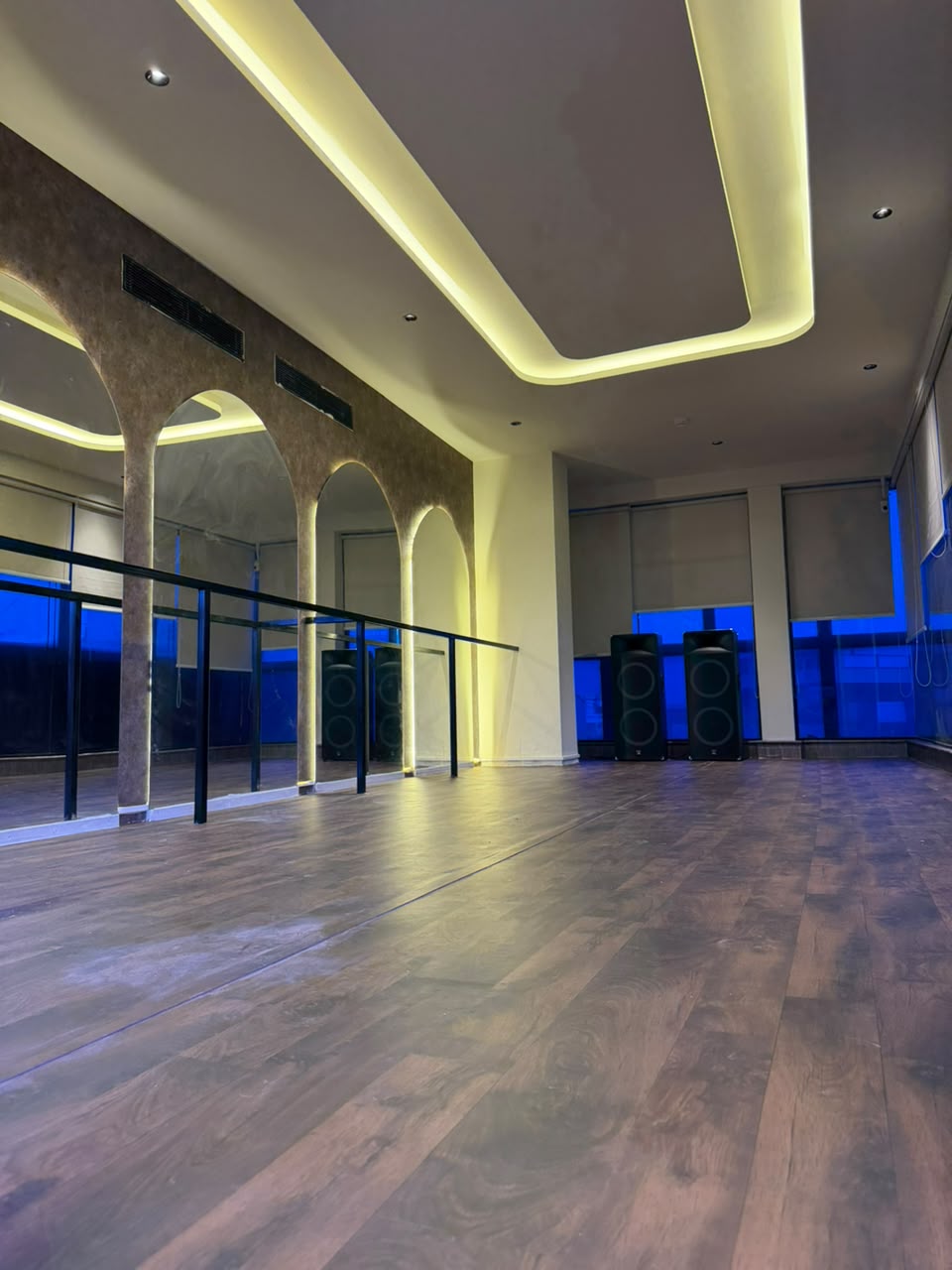 ATMOS studio and class zone with arched walls and ambient lighting